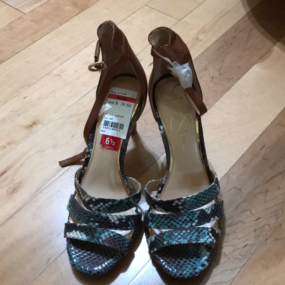 Jessica Simpson heels